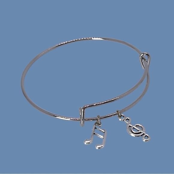 NWT Wool + Pepper Co. Music Notes Silver Bangle Charm Bracelet - Picture 3 of 4